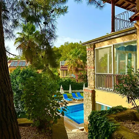 빌라 With A Private Pool And Mountain View In A Quiet Area Next To Fores